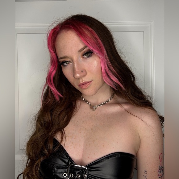 Meet your Posher, Alesha - Picture 1 of 1